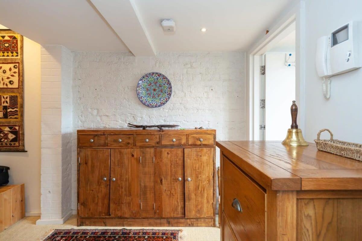 Charming 1 Bedroom Apartment In Old School House Londyn Zewnętrze zdjęcie